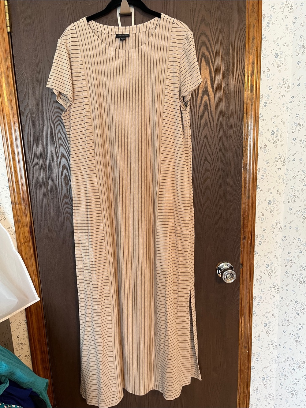 J. Jill Beige and Black Striped Short-Sleeve Maxi Dress